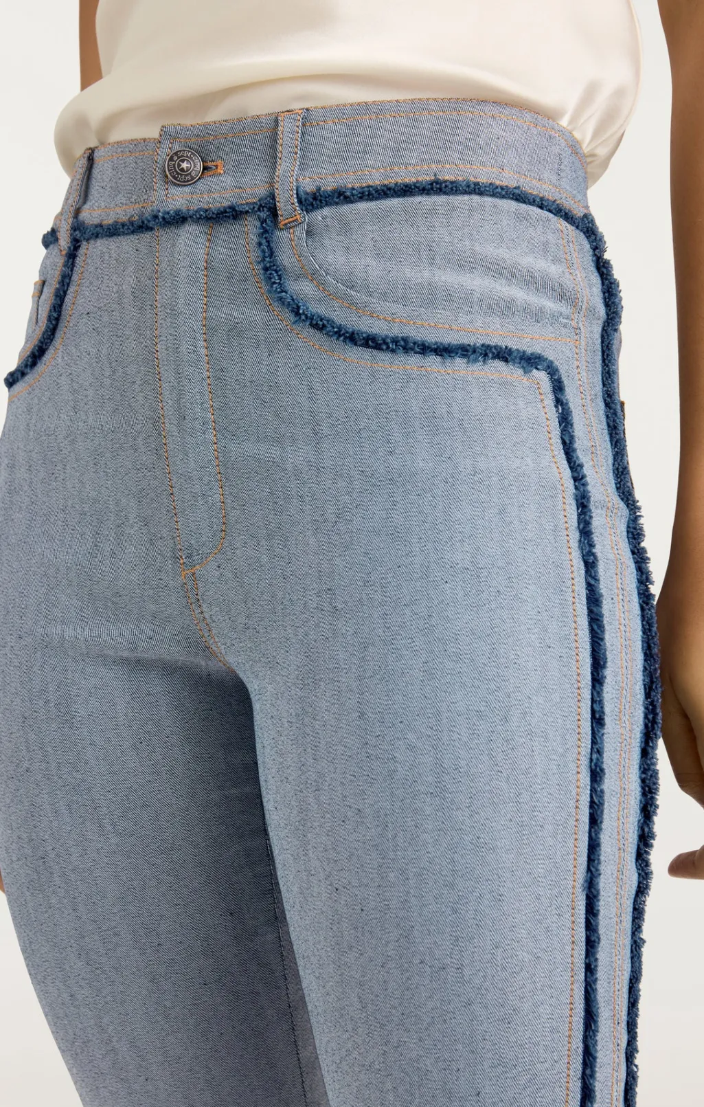 Cinq à Sept Cropped Sallie Pant LightIndigo Best