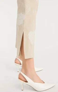 Cinq à Sept Floating Roses Embellished Cropped Brianne Pant Plaster/Ivory Outlet