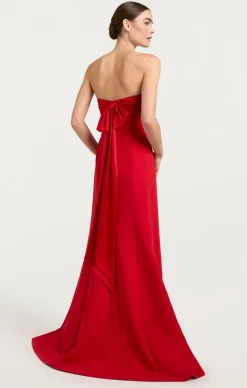 Cinq à Sept Lorella Gown Scarlet New
