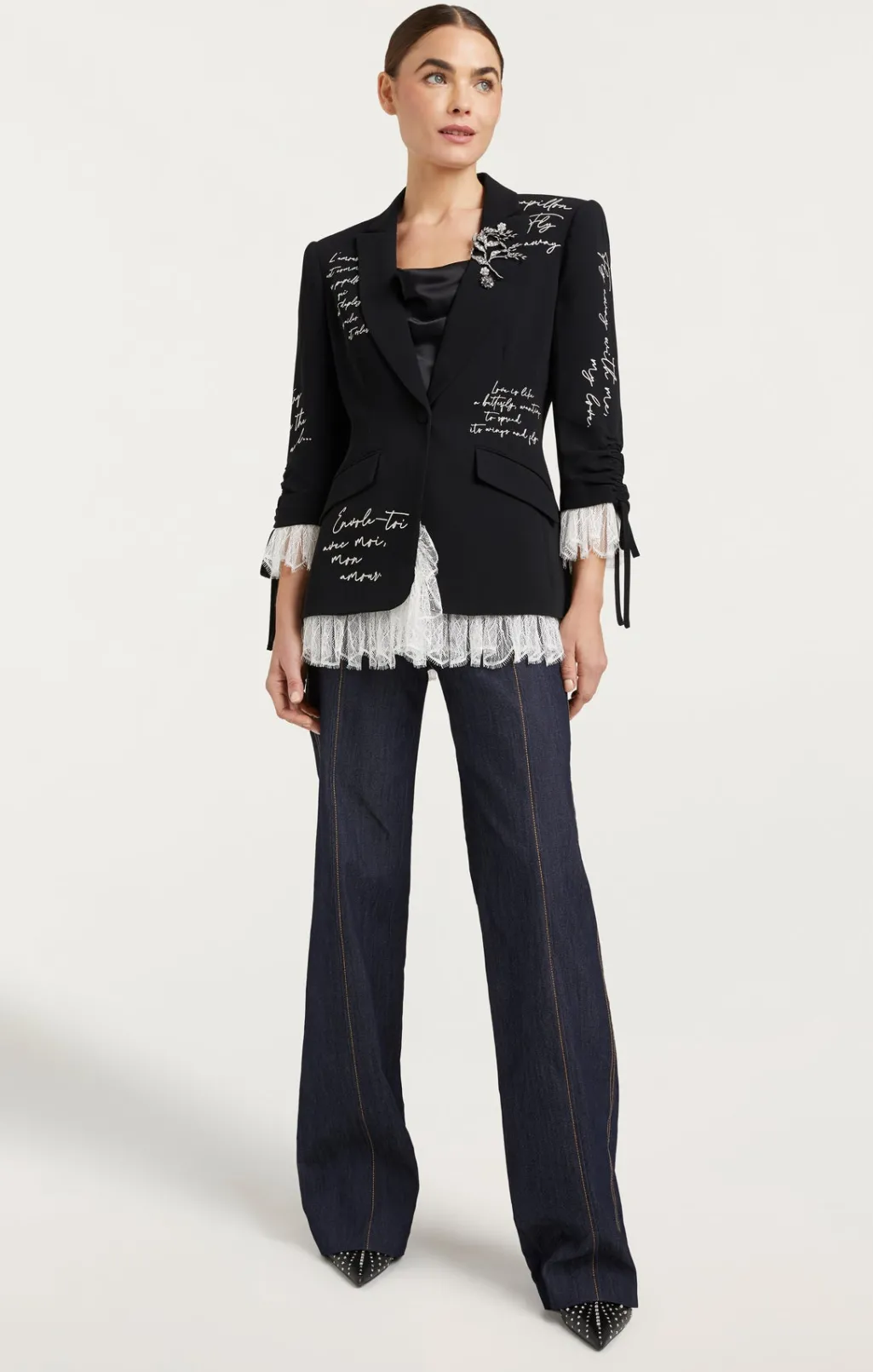 Cinq à Sept Mon Amour Embellished Roxie Blazer Black/Gilver