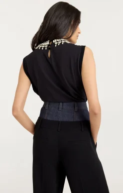 Cinq à Sept Pearl Necklace Brielle Tee Black Outlet