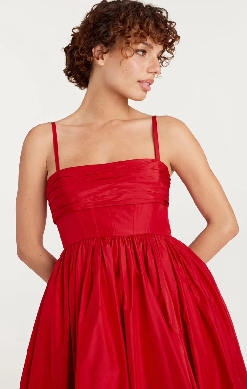 Cinq à Sept Violetta Gown CandyApple Discount